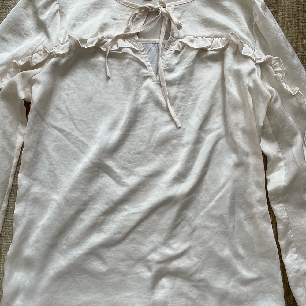 LOFT Cream Ruffle Blouse - Picture 4 of 7